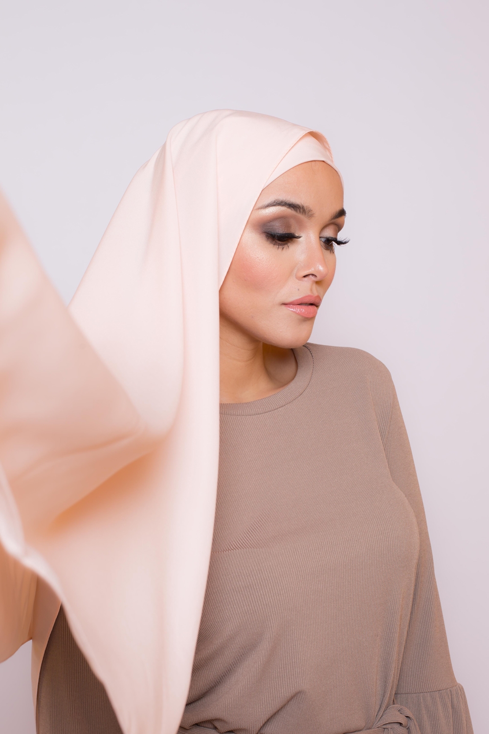 Hijab soie de médine nude saumon