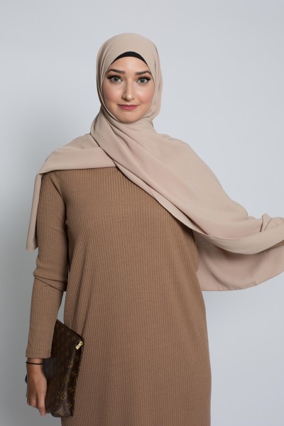 Hijab aus helltaupefarbener Medina-Seide