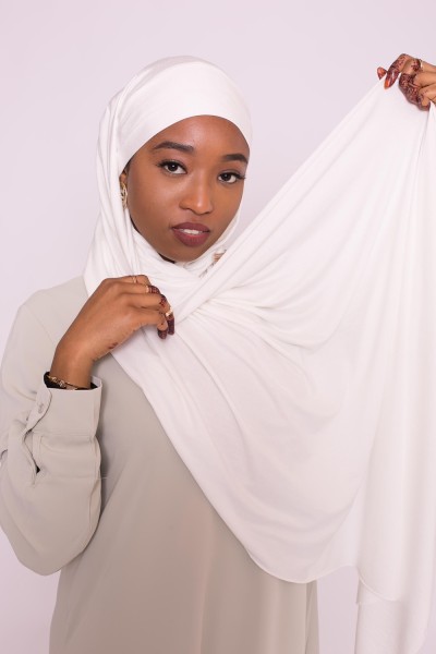 Hijab jersey luxe soft prêt à nouer blanc cassé