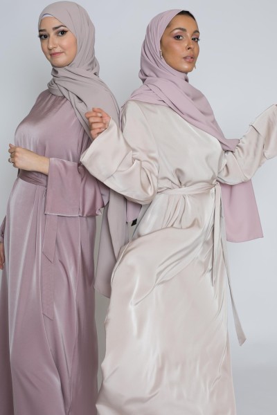 Abaya Luxussatin nackt