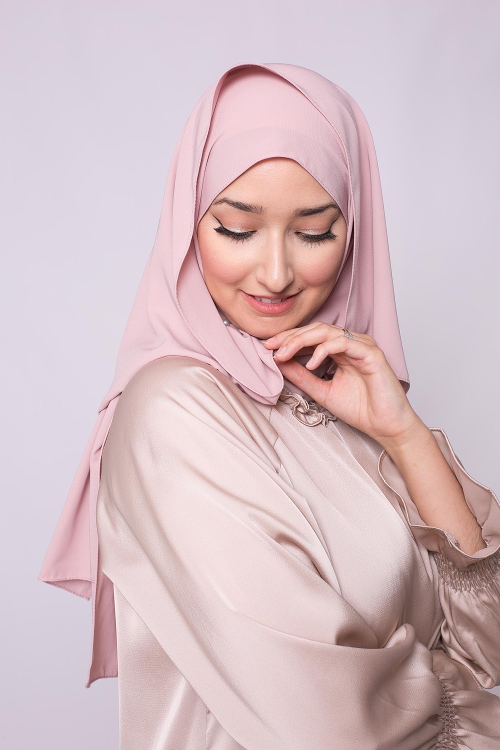 Hijab seda medina rosa viejo