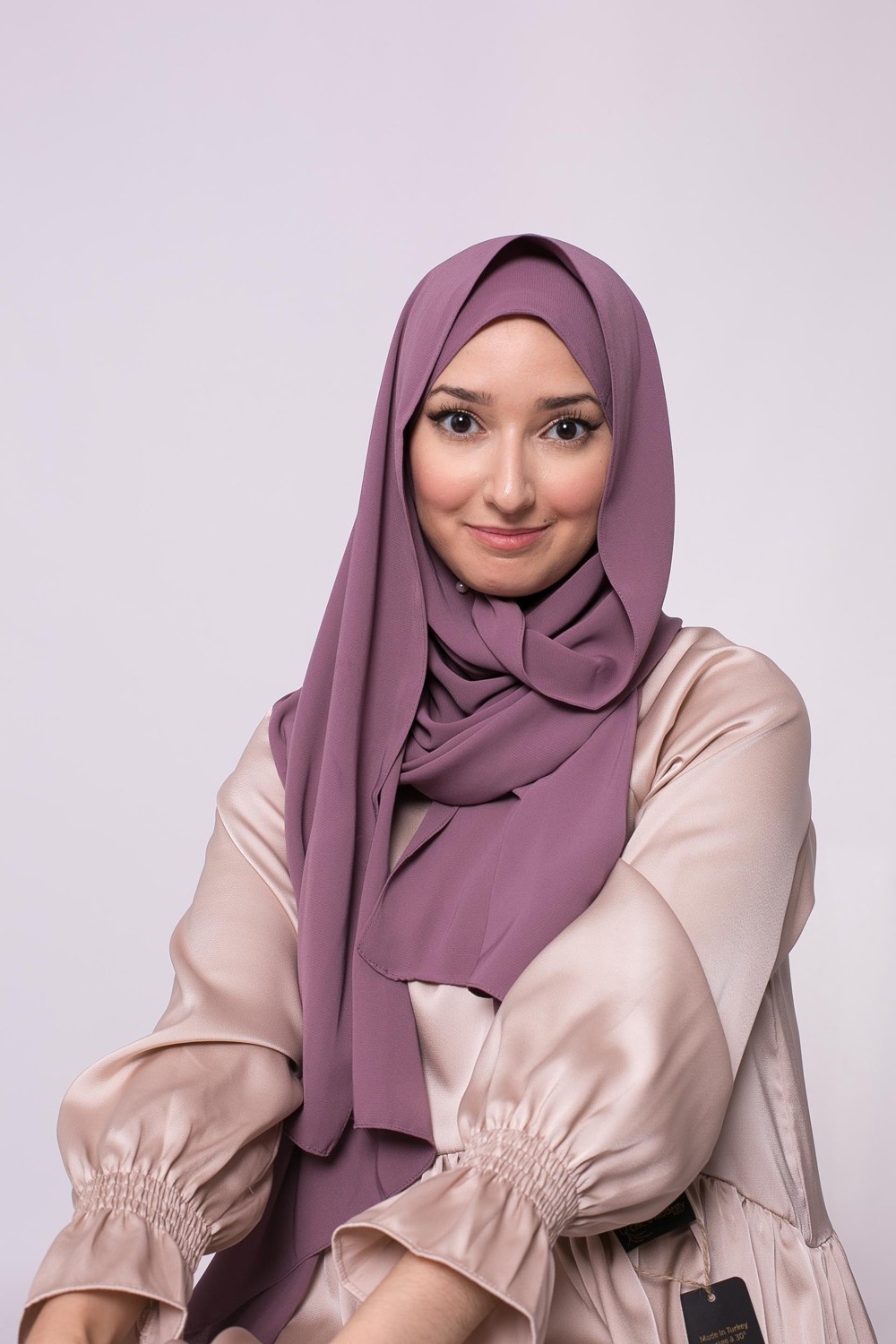 Hijab listo para atar seda medina lila oscuro
