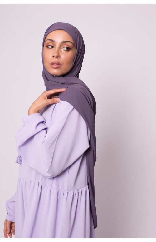 Hijab premium violet foncé femme musulmane