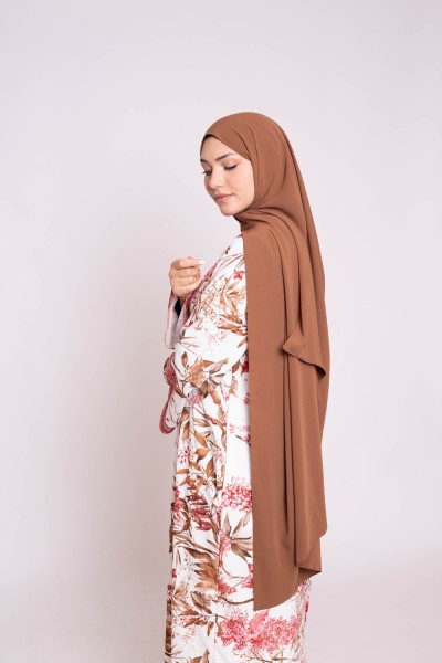 Hijab seda medina camel oscuro