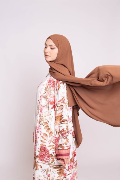 Hijab aus Medina-Seide in dunklem Kamel