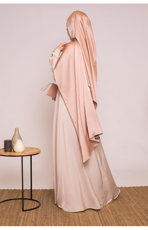 Robe longue évasée satiné nude prêt à porter classe et mastour pour femme musulmane boutique hijab moderne