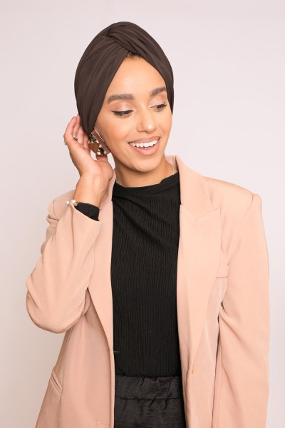 Veste blazer beige fonçé modeste et moderne prêt à porter pour femme musulmane