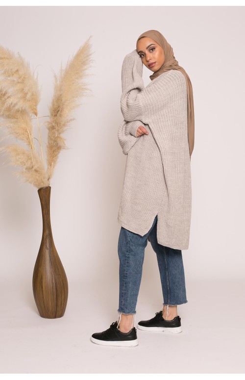 Pull tricot oversize taupe mode modeste pour femme