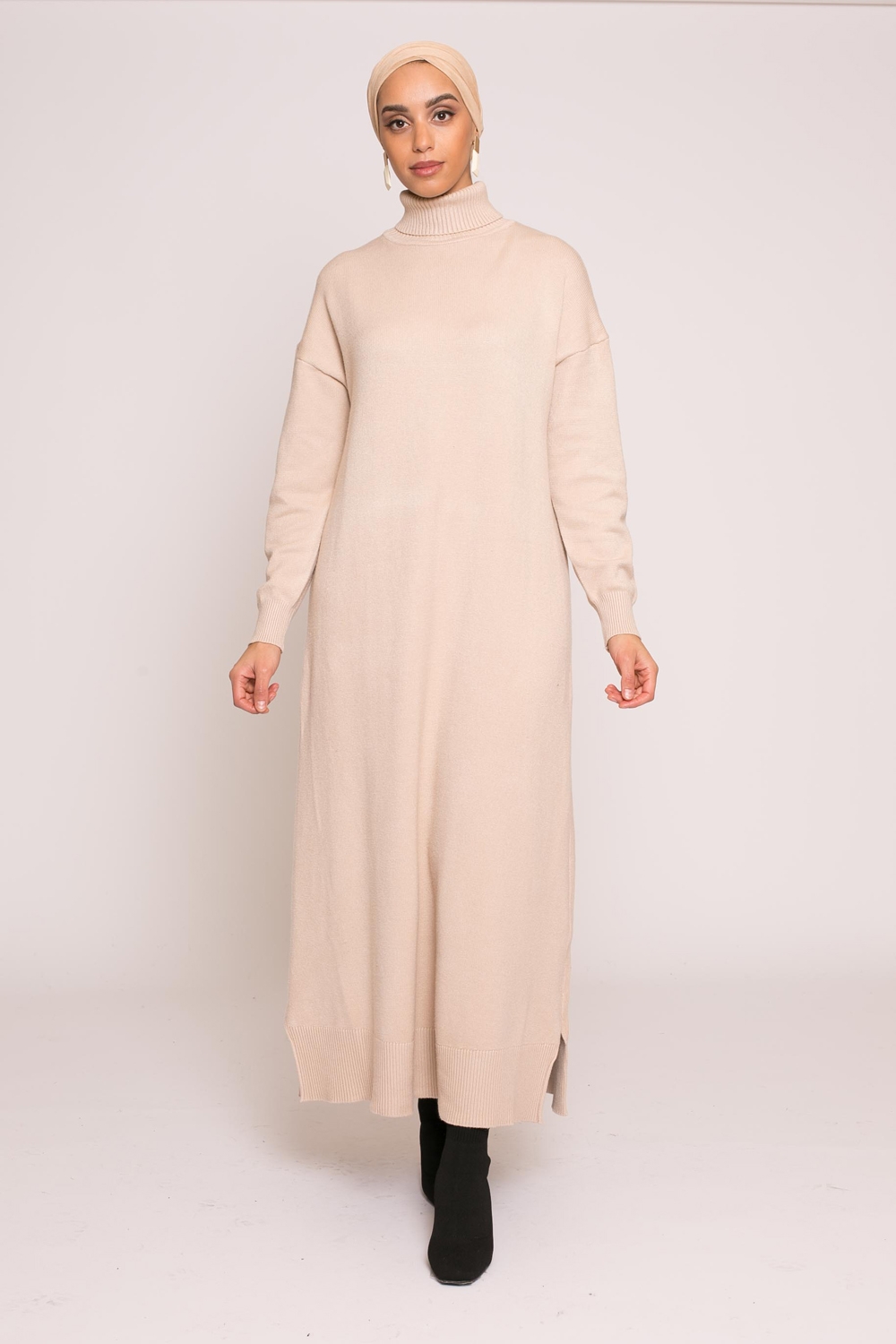 Robe pull col montant beige