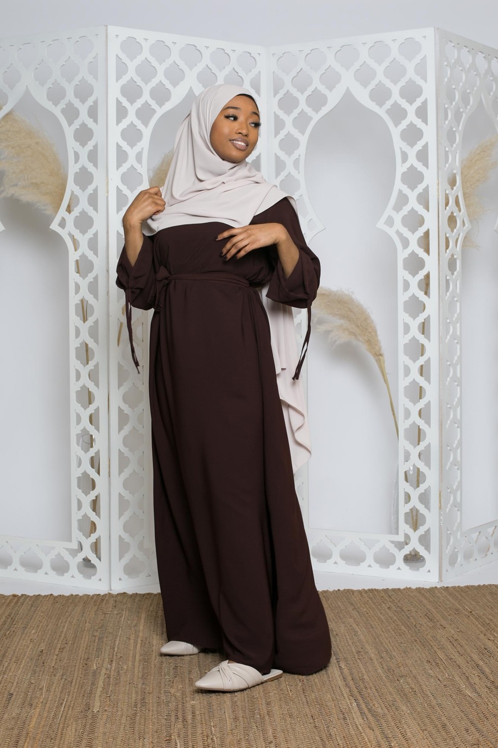 Abaya en soie de médine chocolat boutique hijab musulmane
