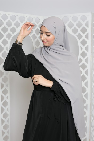 Hijab soie de médine gris fumé