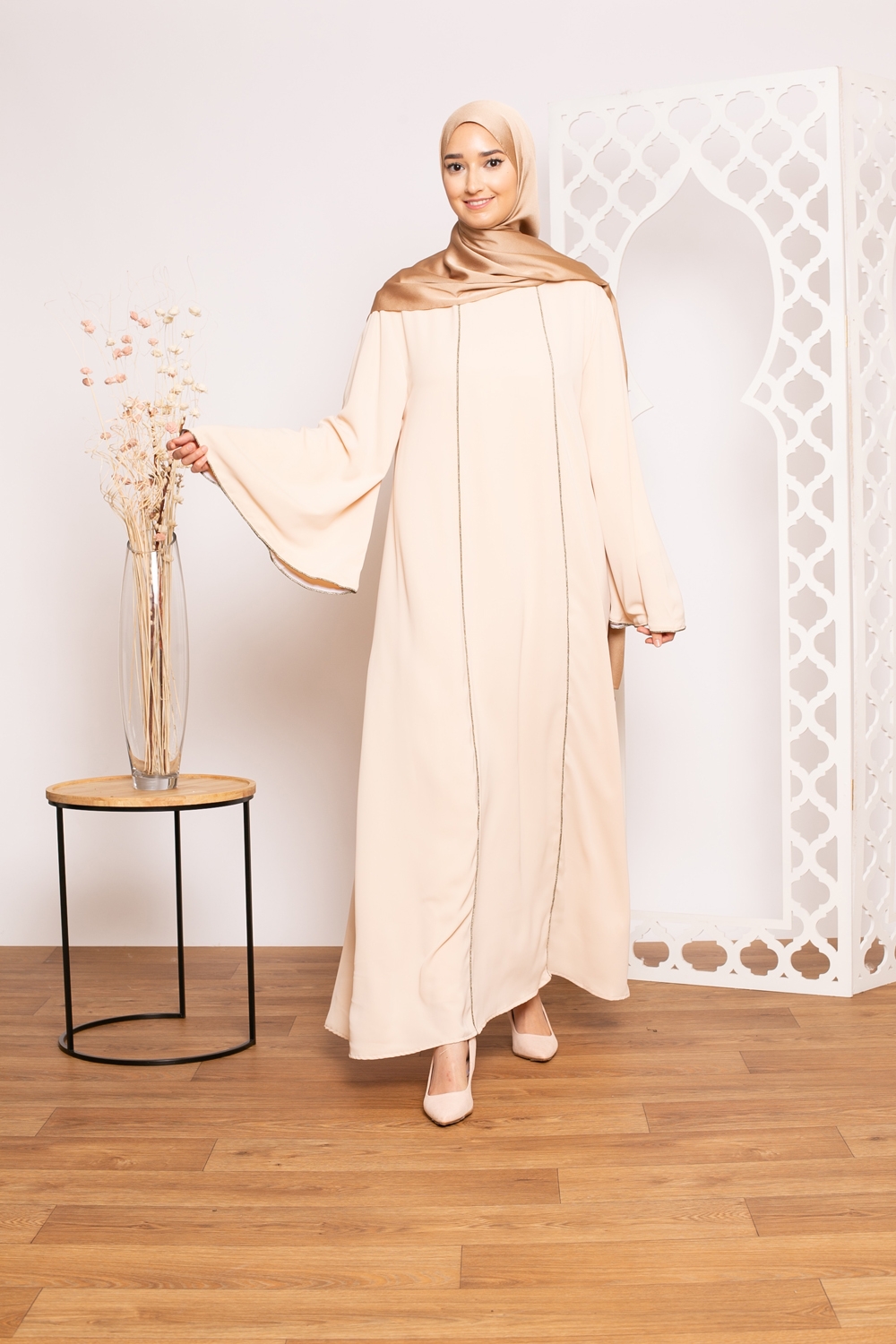 Robe manche large nude