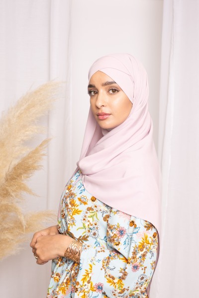 Hijab croisé à nouer soie de médine rose 
