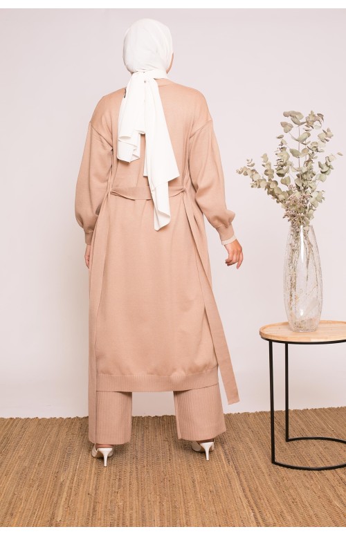 Gilet long beige foncé collection automne hiver prêt à porter modeste fashion pour femme musulmane