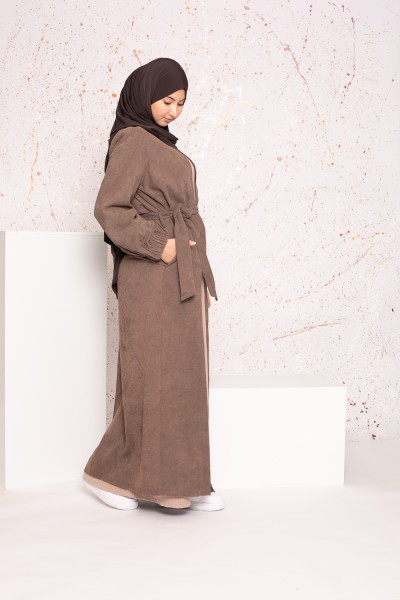 Kimono de invierno marrón claro