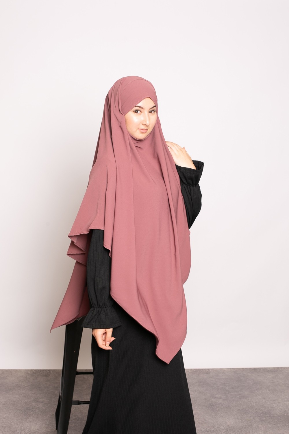 Khimar soie de médine prune prêt à porter pour femme musulmane hijab shop modeste fashion
