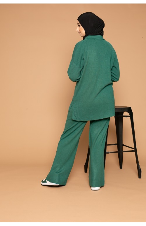 Ensemble pantalon large et pull col polo vert