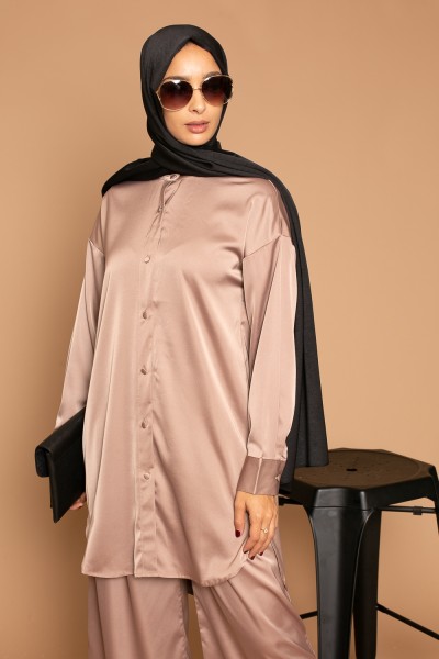 Chemise longue luxery satiné taupe boutique chic et modrne en ligne pour femme musulmane