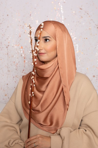 Hijab prêt à nouer satiné plissé bronze
