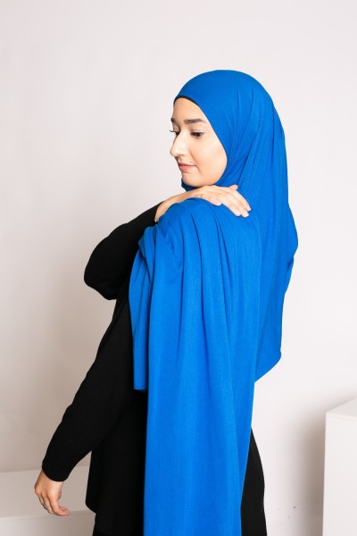Hijab de punto azul real suave