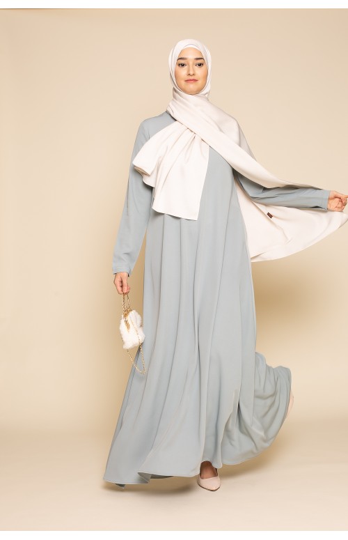 longue robe évasée pour femme musulmane chic et classe