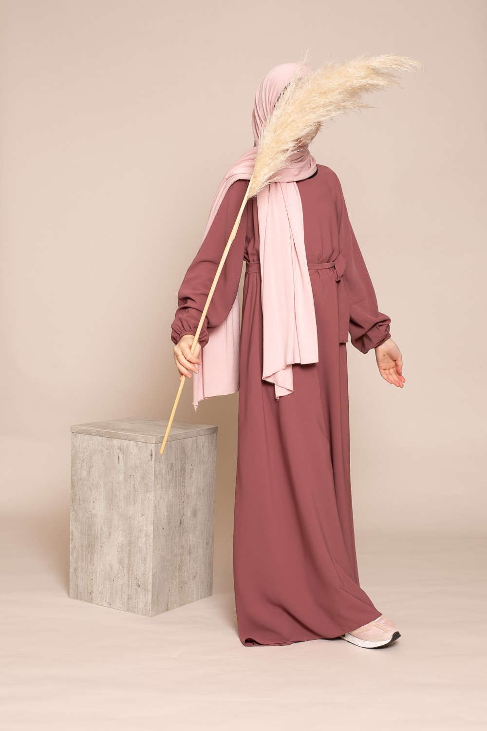 Robe en soie de Médine pour les moins de 1m60 jeune fille musulmane