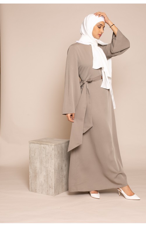 robe longue évasée ceinture intégrée boutique moderne musulmane