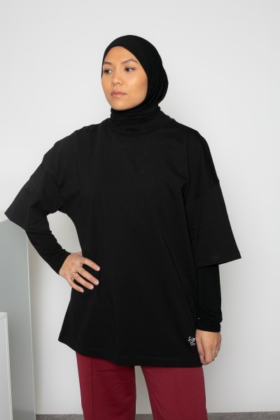 Camiseta oversize negra Salam