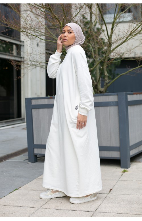 Robe sweat oversize blanche pour fille musulmane