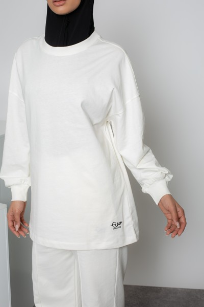 Off-white long-sleeved t-shirt