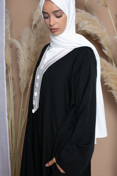 Silver sfifa collar abaya