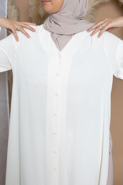 Ecrufarbenes Hemdkleid mit V-Ausschnitt