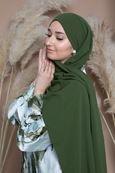 Hijab bereit zum Binden aus khakifarbener Medina-Seide