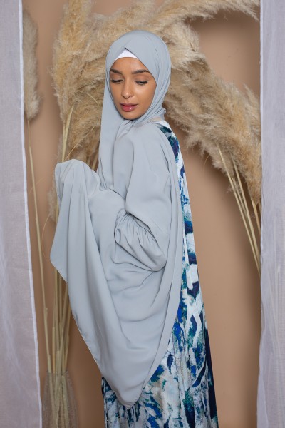Medina silk hijab light gray