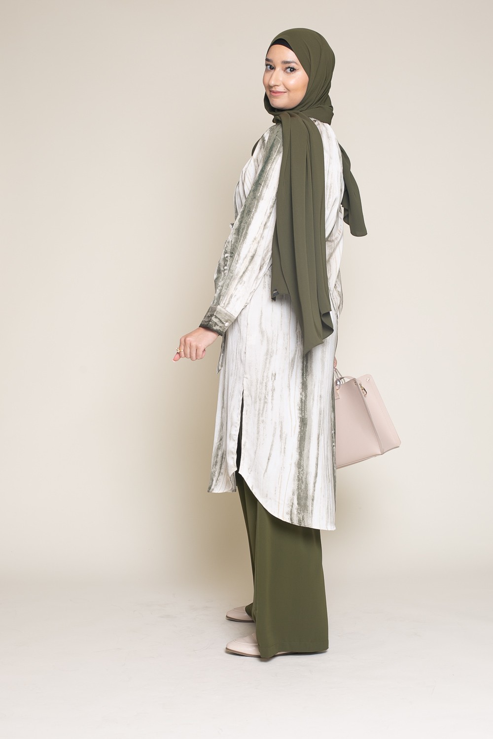 tunique longue chic et classe pour femme boutique musulmane moderne