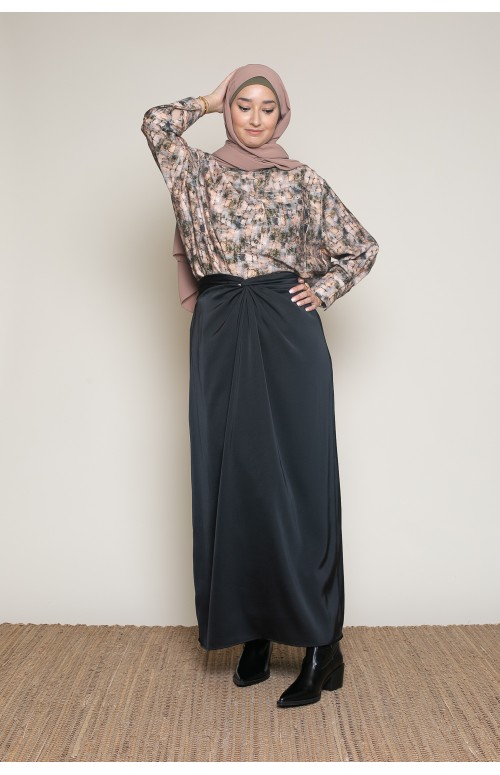 jupe longue noire pour femme musulmane chic et moderne