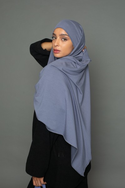 Luxuriöser Hijab aus weichem Jersey, fertig zum Binden in Blau