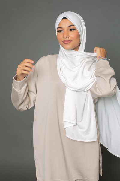 Premium ready-to-tie hijab Sandy off-white jersey