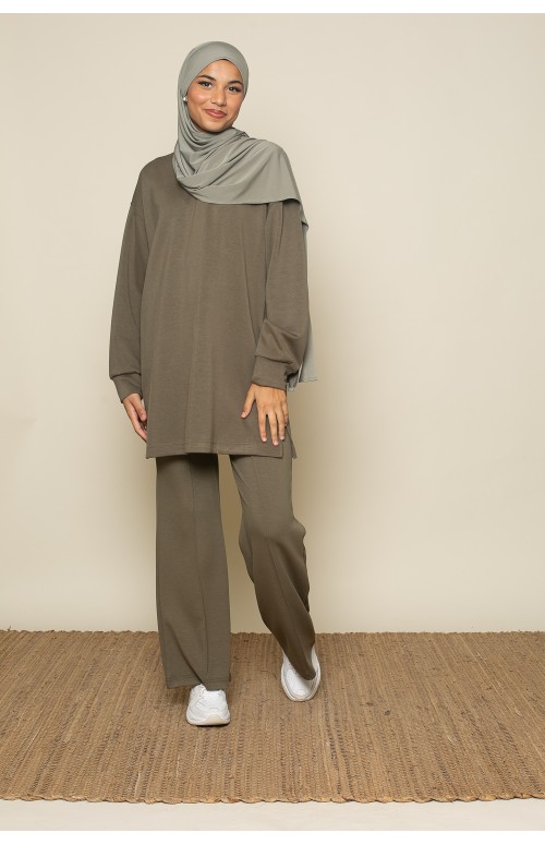 Haut ample coupe minimaliste pour femme musulmane