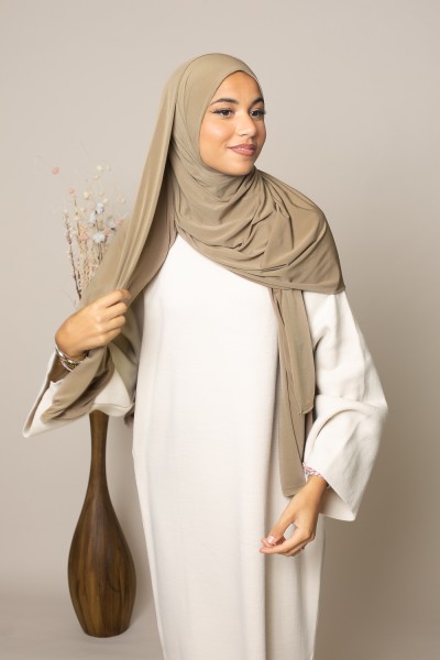Sandiger Premium-Hijab aus taupebeigem Jersey