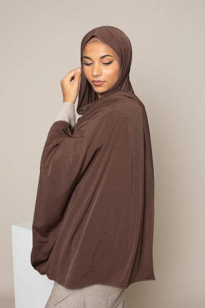 Hochwertiger Hijab aus Sandy-Jersey in Schokoladenbraun