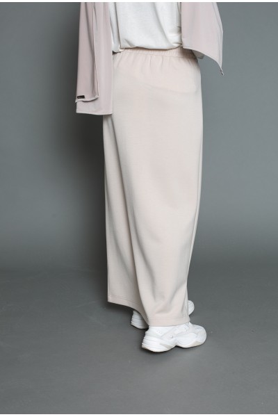 Falda casual color crema