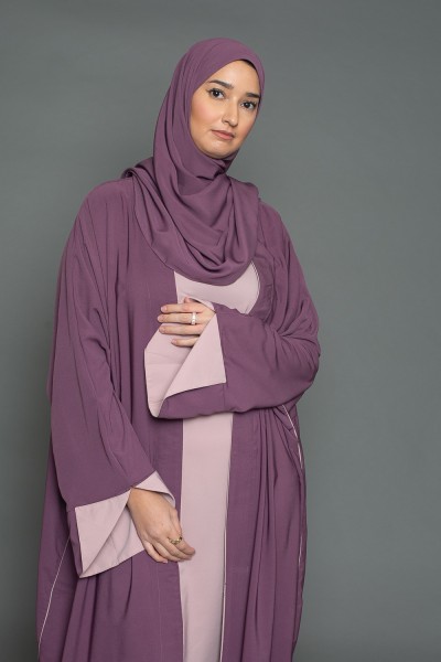 Pflaumenfarbenes Medina-Abaya- und Hijab-Set