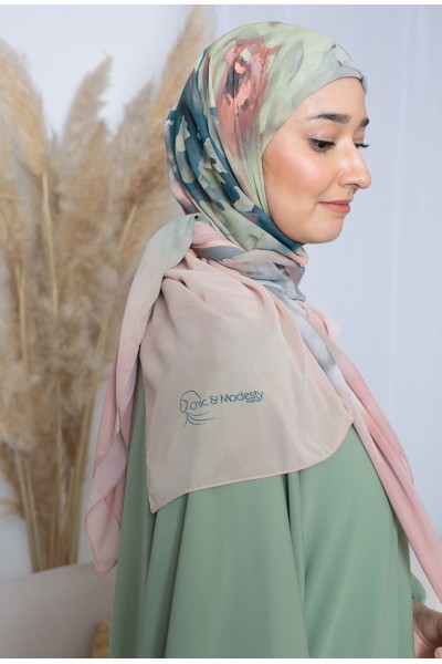 Hijab imprimé carré vert et nude