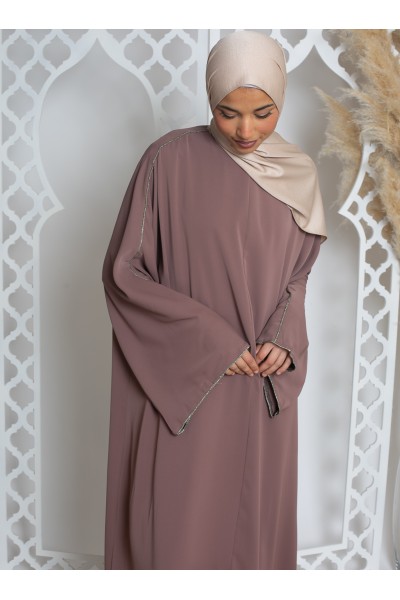 Abaya ancha con ribete rosa topo