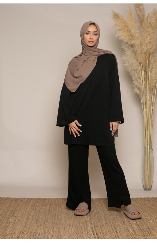 Ensemble casual noir printemps. Boutique hijab moderne.