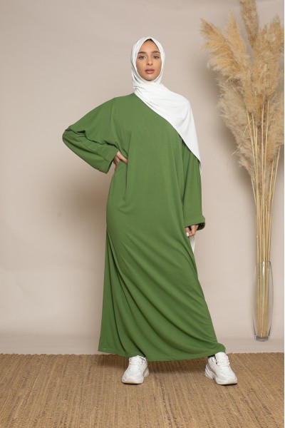 Olivgrüne, übergroße Abaya