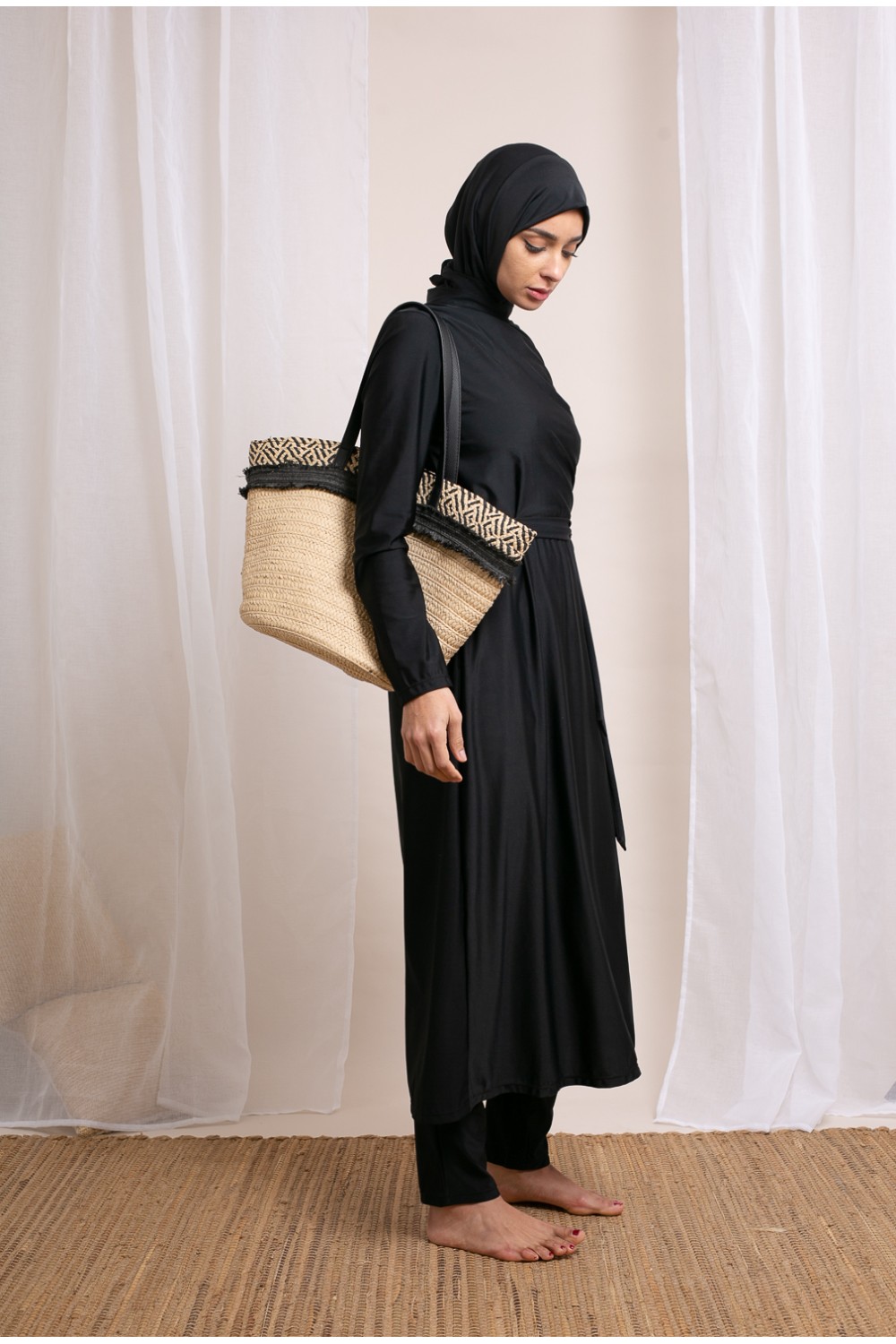 Burkini long moderne pour femme musulmane. Boutique numéro 1 collection 2024.