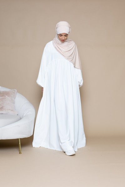 Ultra loose puff sleeve off-white abaya