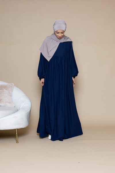 Ultra lockere Abaya mit dunkelblauen Puffärmeln